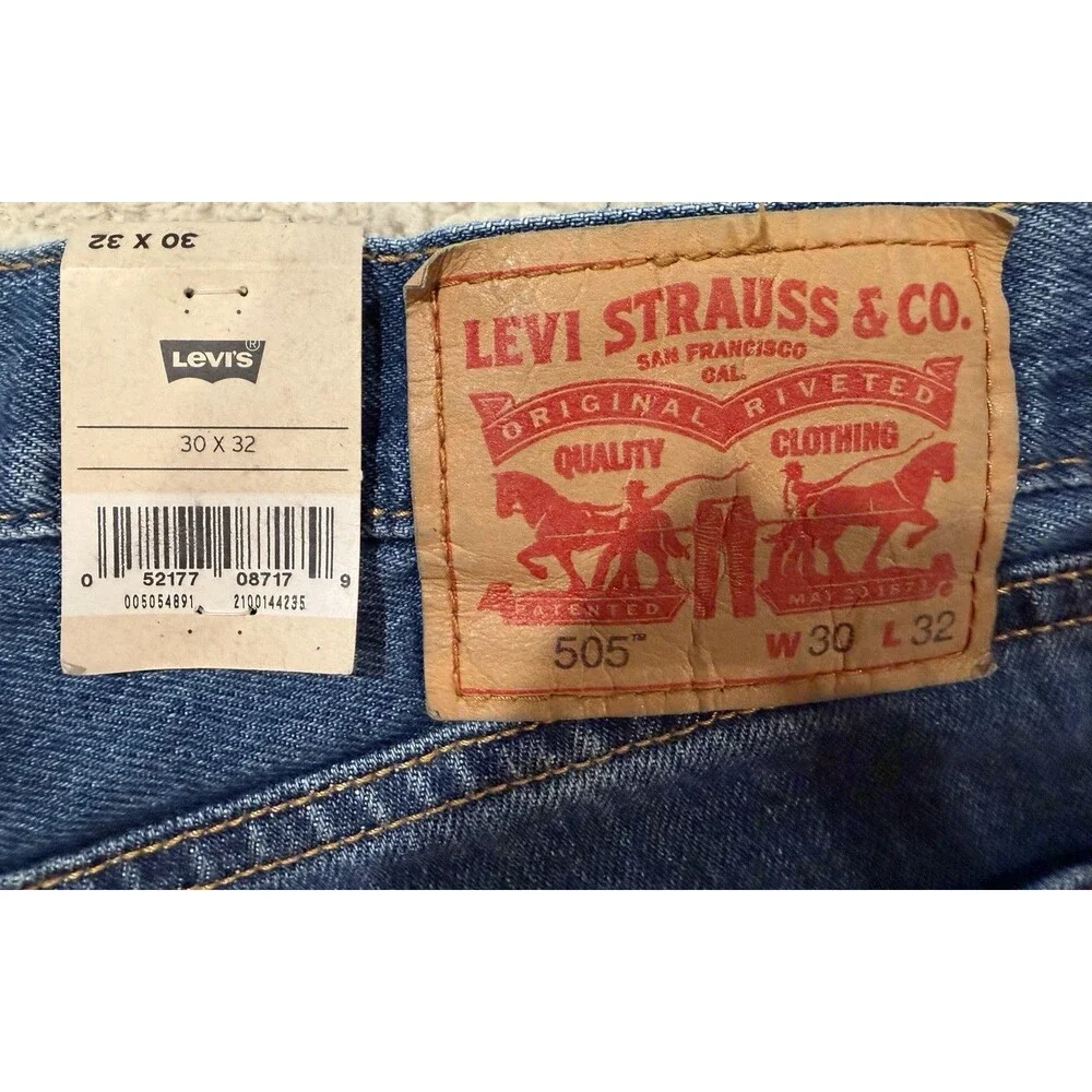 Levis this pair